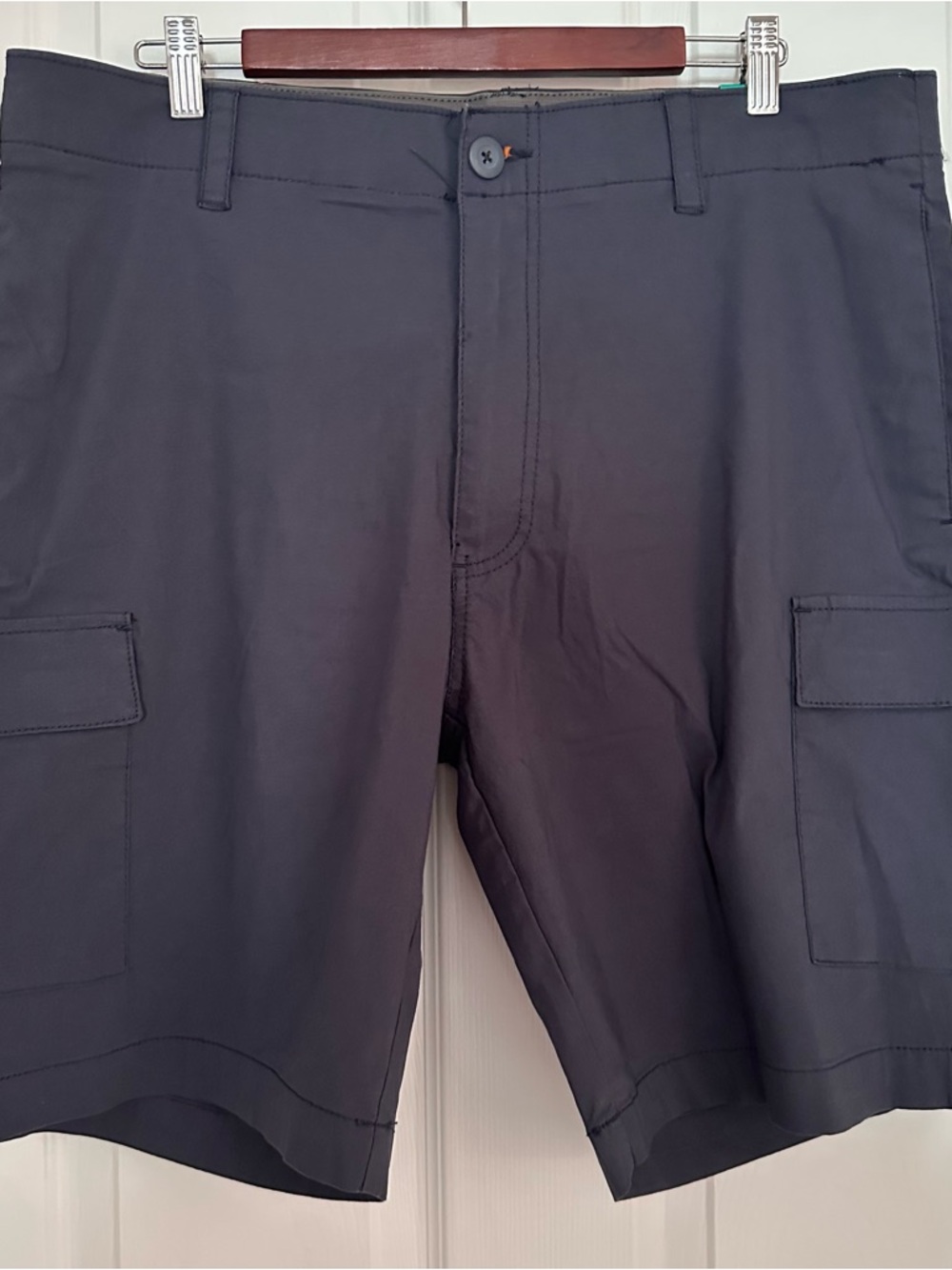 Wearfirst Men 38 Blue Cargo Shorts Stretch 6 Pocket Freeband Waist NWT
